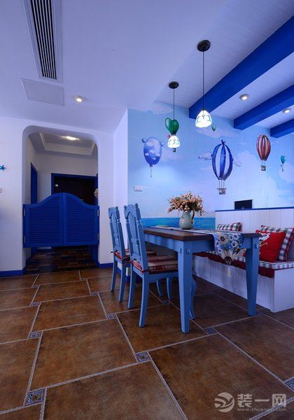 89平蓝色魅惑三居小婚房 浪漫地中海美家新鲜出炉